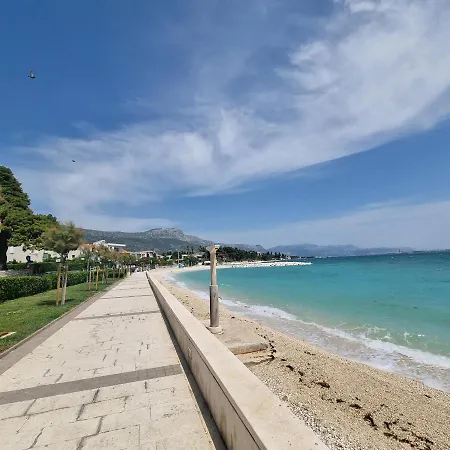 Near Split, 100 M From The Beach - Available For Min 5 Days Bookings Apartment